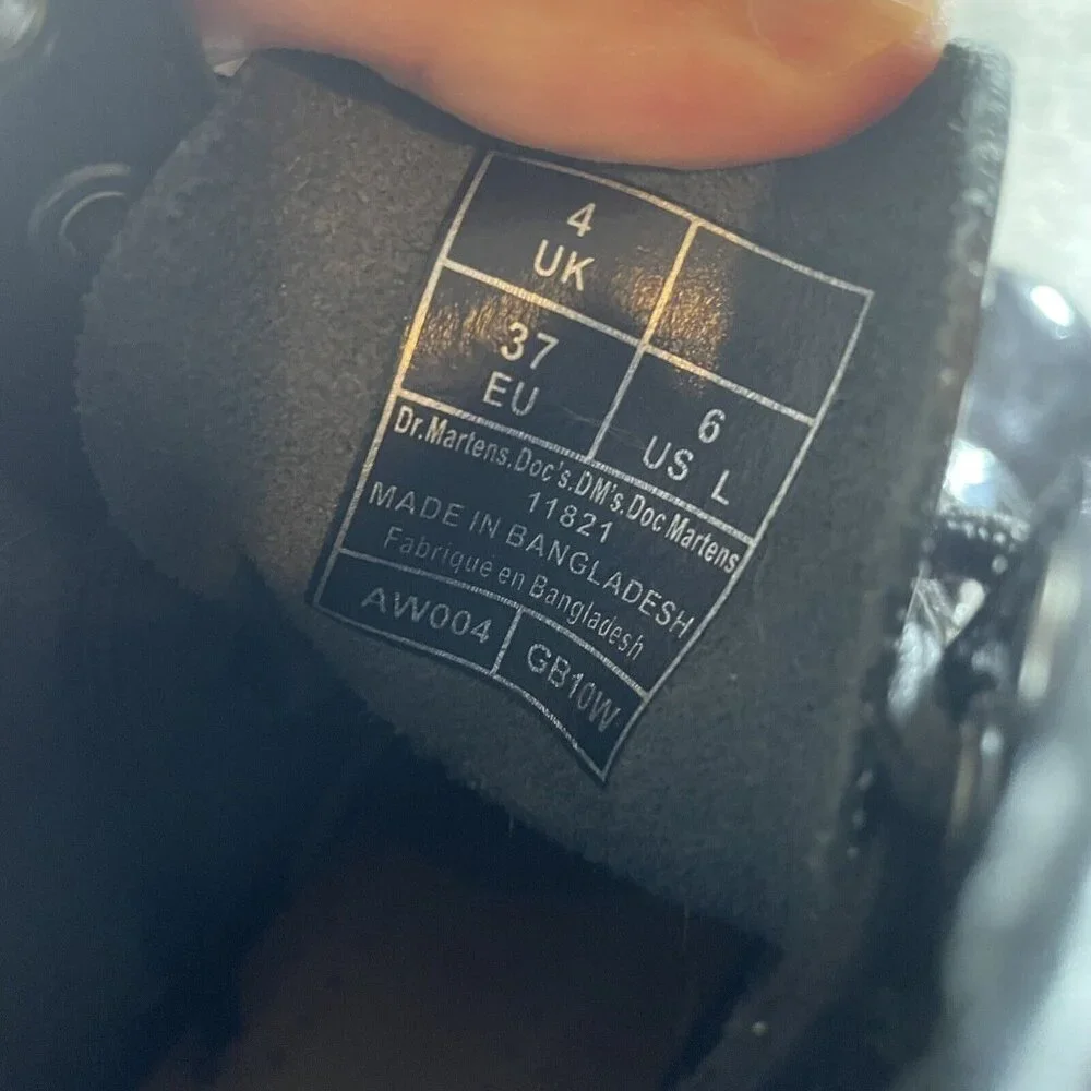 Dr Martens 11821 Glossy Black Leather Lace 8 Eyelet Combat Boots Womens Size 6 - Picture 9 of 9
